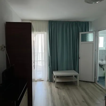Casa Analys * Douazeci si Trei August